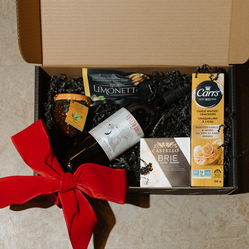 Festive Fidora - Red - Gift Box 1